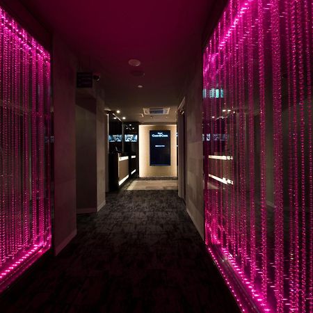 ホテル ジェムジェム 十三 (Adults Only) Osaka Bagian luar foto