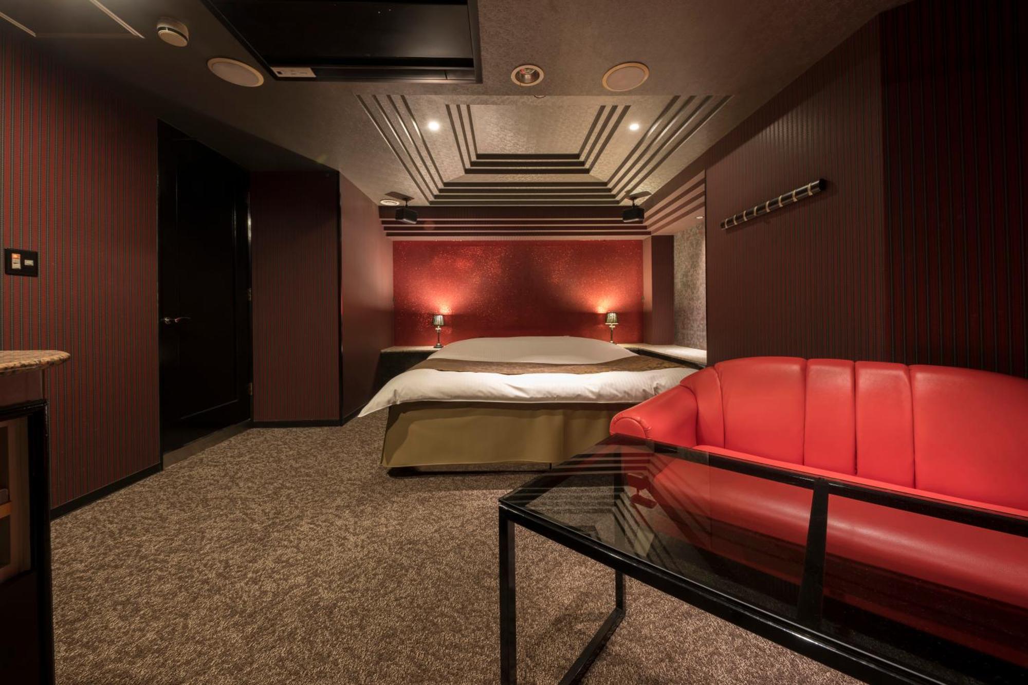 ホテル ジェムジェム 十三 (Adults Only) Osaka Bagian luar foto